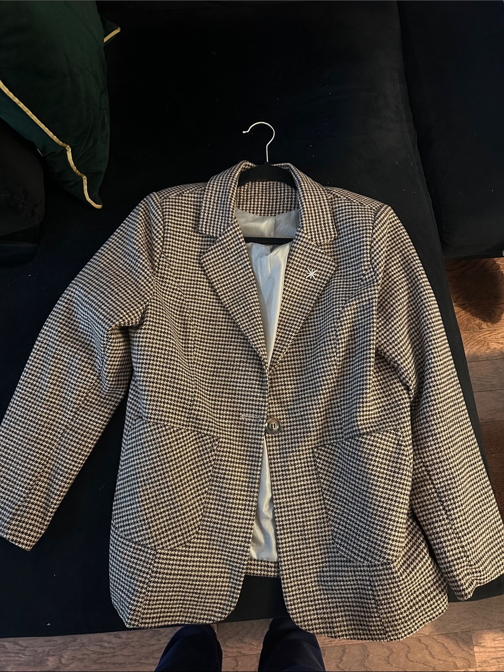 SHEIN Black & White Houndstooth Blazer